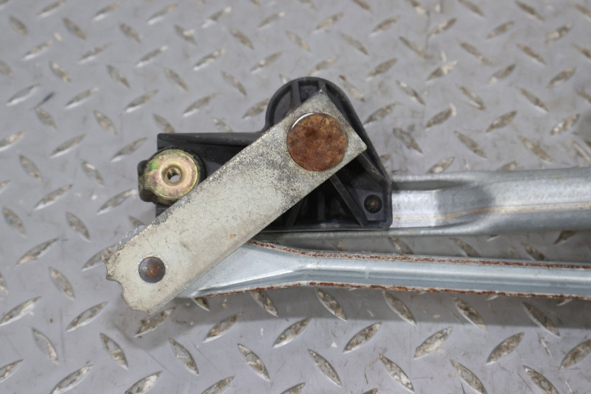 2002 Cadillac Escalade- Wiper Linkage