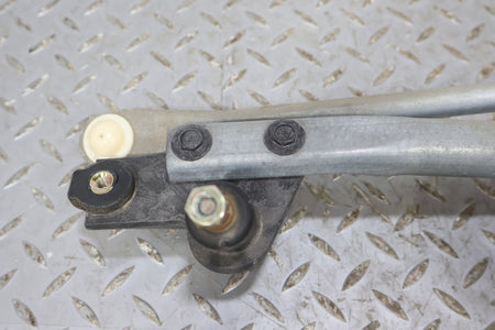2002 Cadillac Escalade- Wiper Linkage