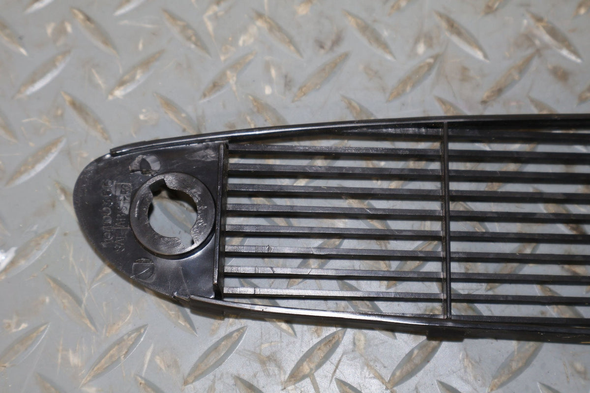 2002 Chevrolet Corvette- Dash Vent