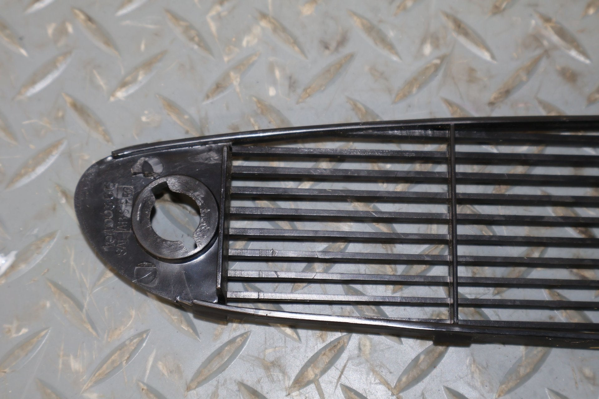 2002 Chevrolet Corvette- Dash Vent