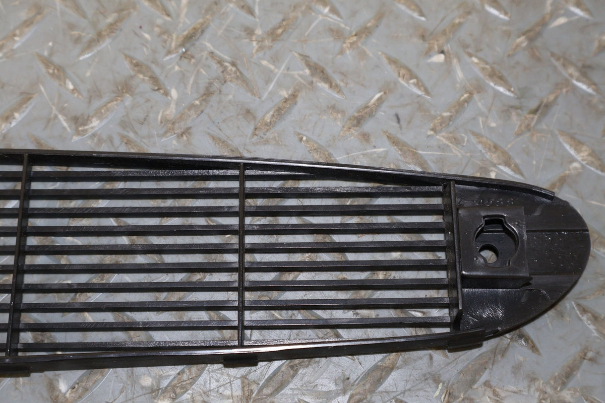 2002 Chevrolet Corvette- Dash Vent
