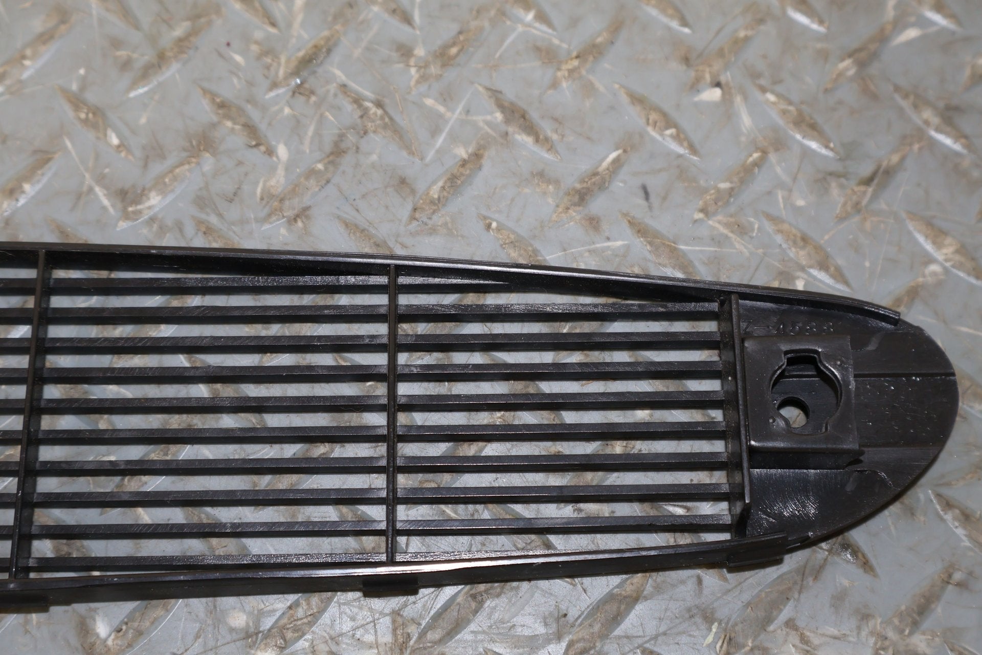 2002 Chevrolet Corvette- Dash Vent