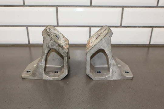 2002 Chevrolet Corvette Engine Mount Bracket Pair