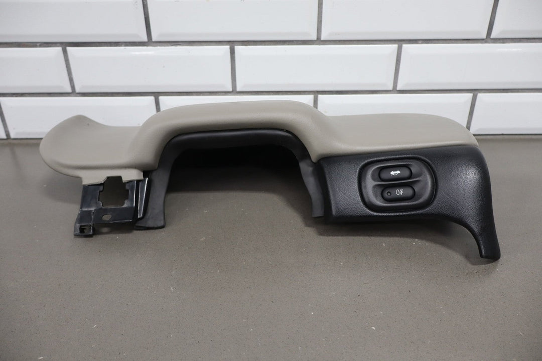2002 Chevrolet Corvette Knee Pad