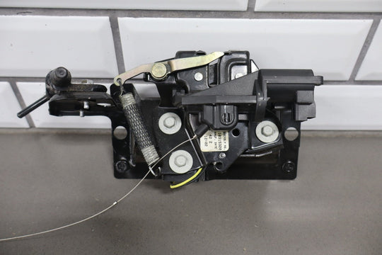 2002 Chevrolet Corvette Lid Latch Pair