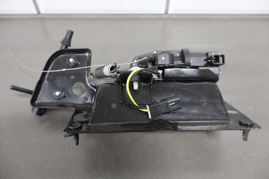 2002 Chevrolet Corvette Lid Latch Pair