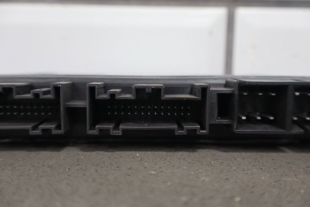 2002 Chevrolet Corvette Right Door Control Module