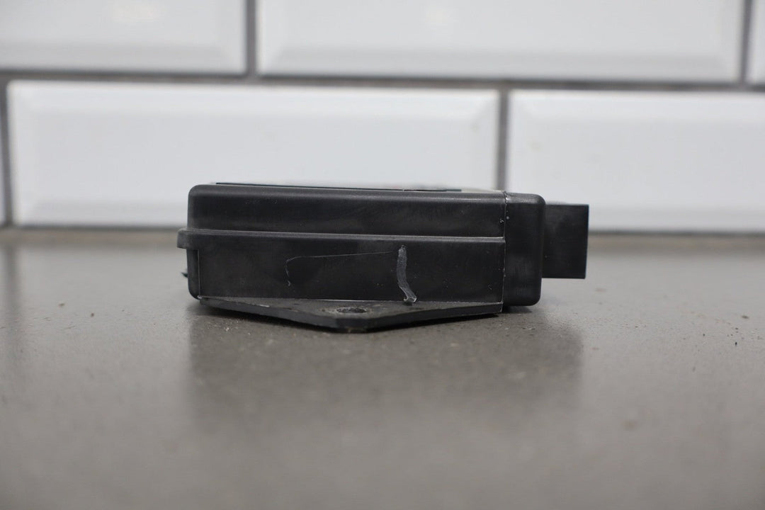2002 Chevrolet Corvette Right Door Control Module