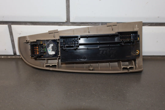 2002 Chevrolet Silverado 2500 Crew Cab Left Front Window Switch OEM