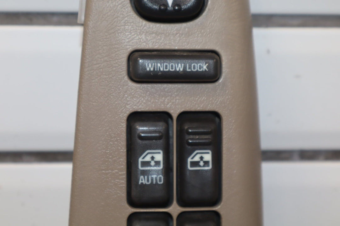 2002 Chevrolet Silverado 2500 Crew Cab Left Front Window Switch OEM