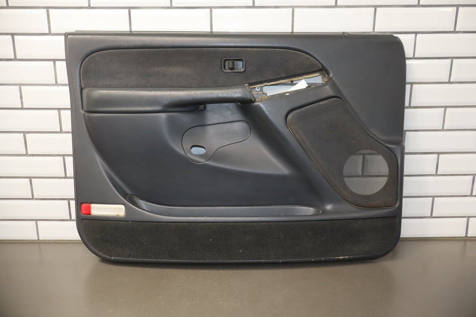 2002 Chevrolet Silverado 2500 Left Front Door Trim Panel Graphite 12