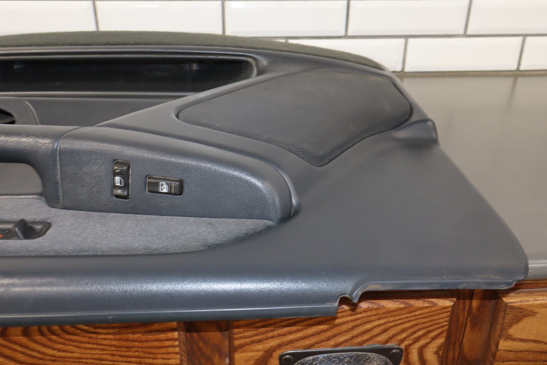 2002 Chevrolet Silverado 2500 Right Front Door Trim Panel Graphite 12