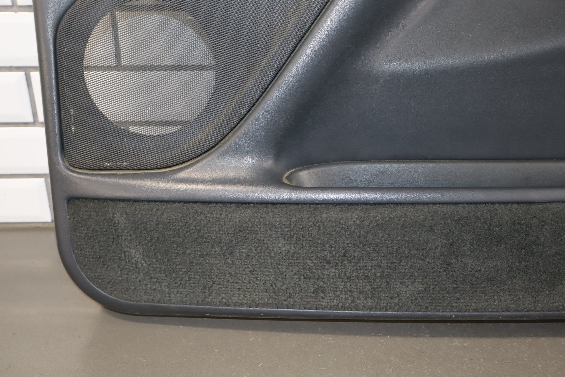 2002 Chevrolet Silverado 2500 Right Front Door Trim Panel Graphite 12