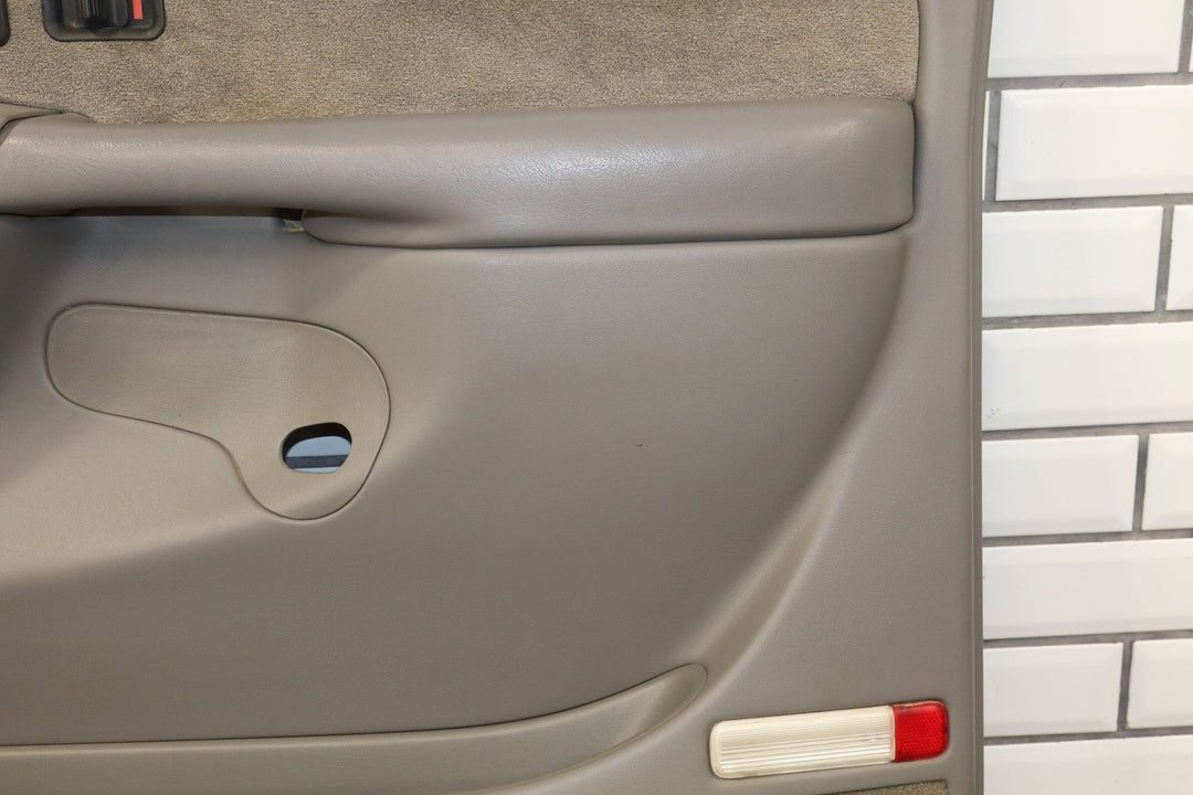 2002 Chevrolet Silverado 2500 Right Front Door Trim Panel Grey 922