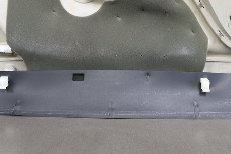 2002 Chevrolet Silverado 2500 Right Front Door Trim Panel Tan 522