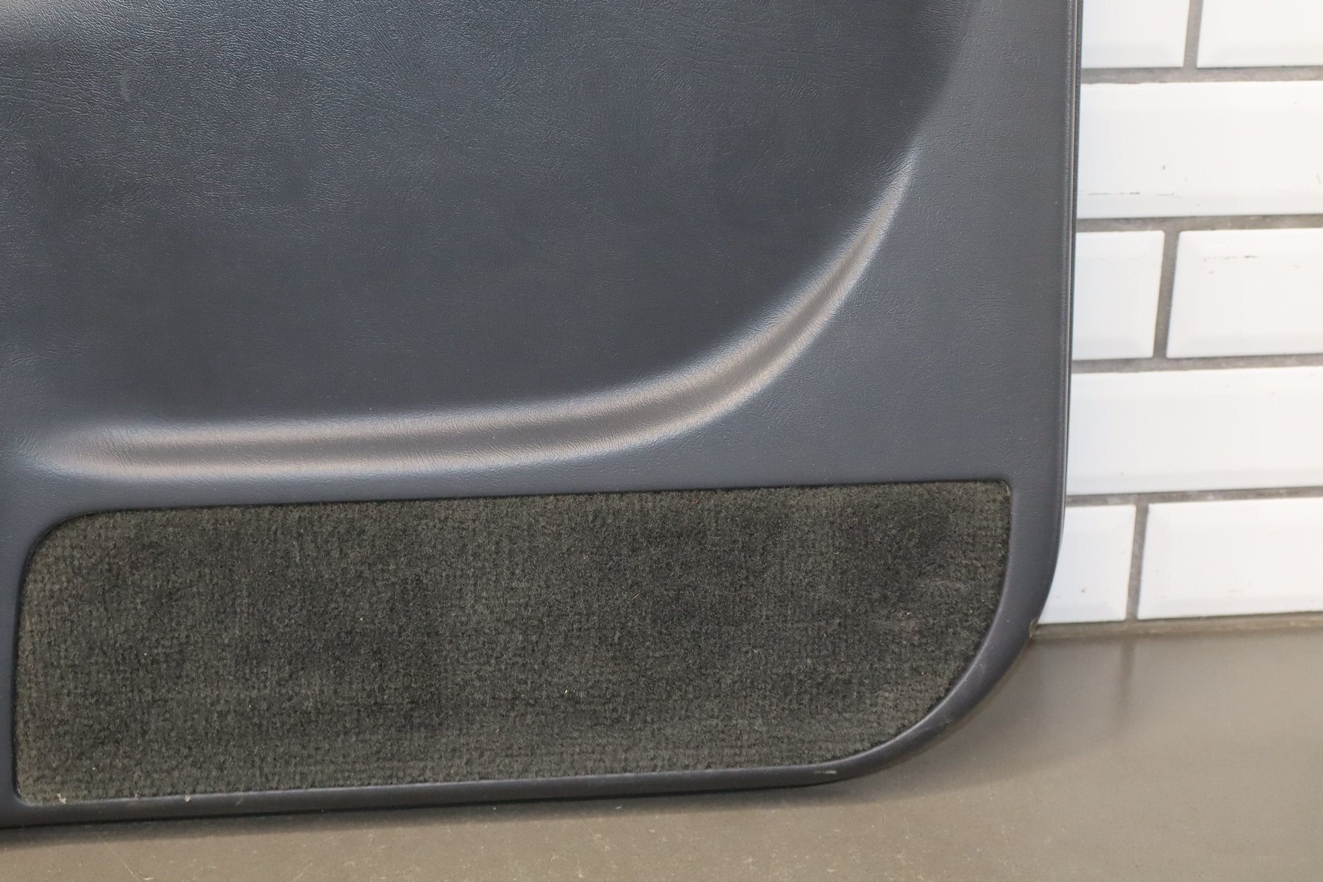 2002 Chevrolet Silverado 2500 Right Rear Door Trim Panel Graphite 12
