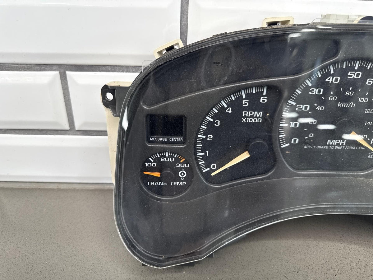 2002 Chevrolet Silverado 2500 Speedometer 212542 Miles