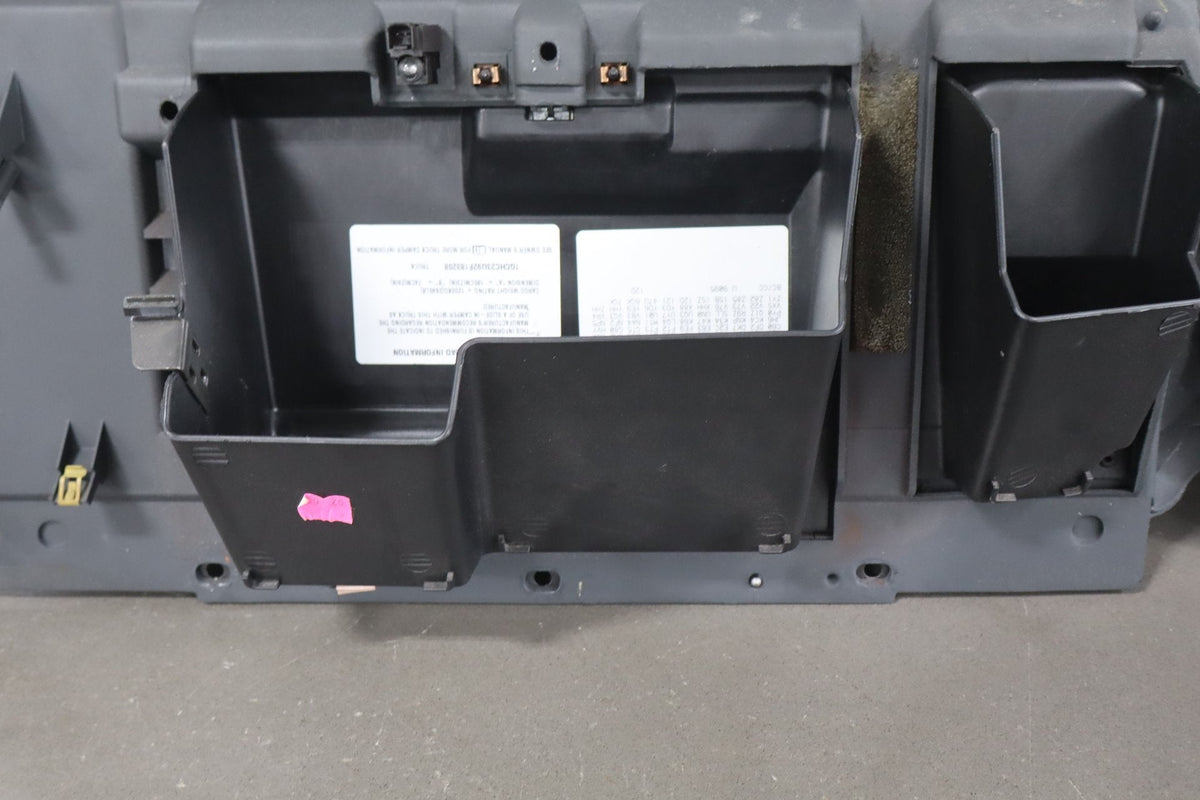 2002 Chevrolet Silverado 2500HD Glove Box Graphite 12D With Surround Panel