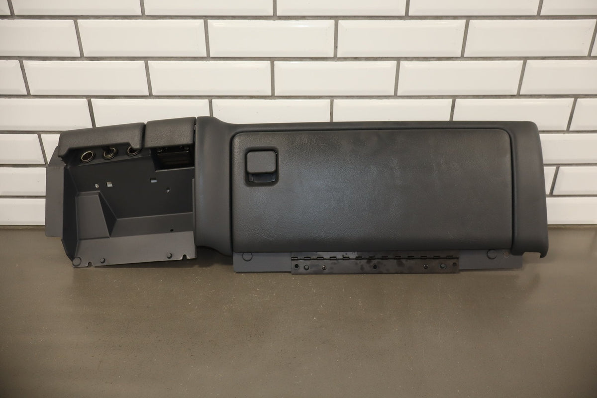 2002 Chevrolet Silverado 2500HD Glove Box Graphite 12D With Surround Panel
