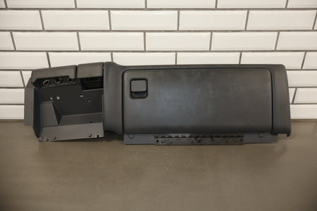 2002 Chevrolet Silverado 2500HD Glove Box Graphite 12D With Surround Panel