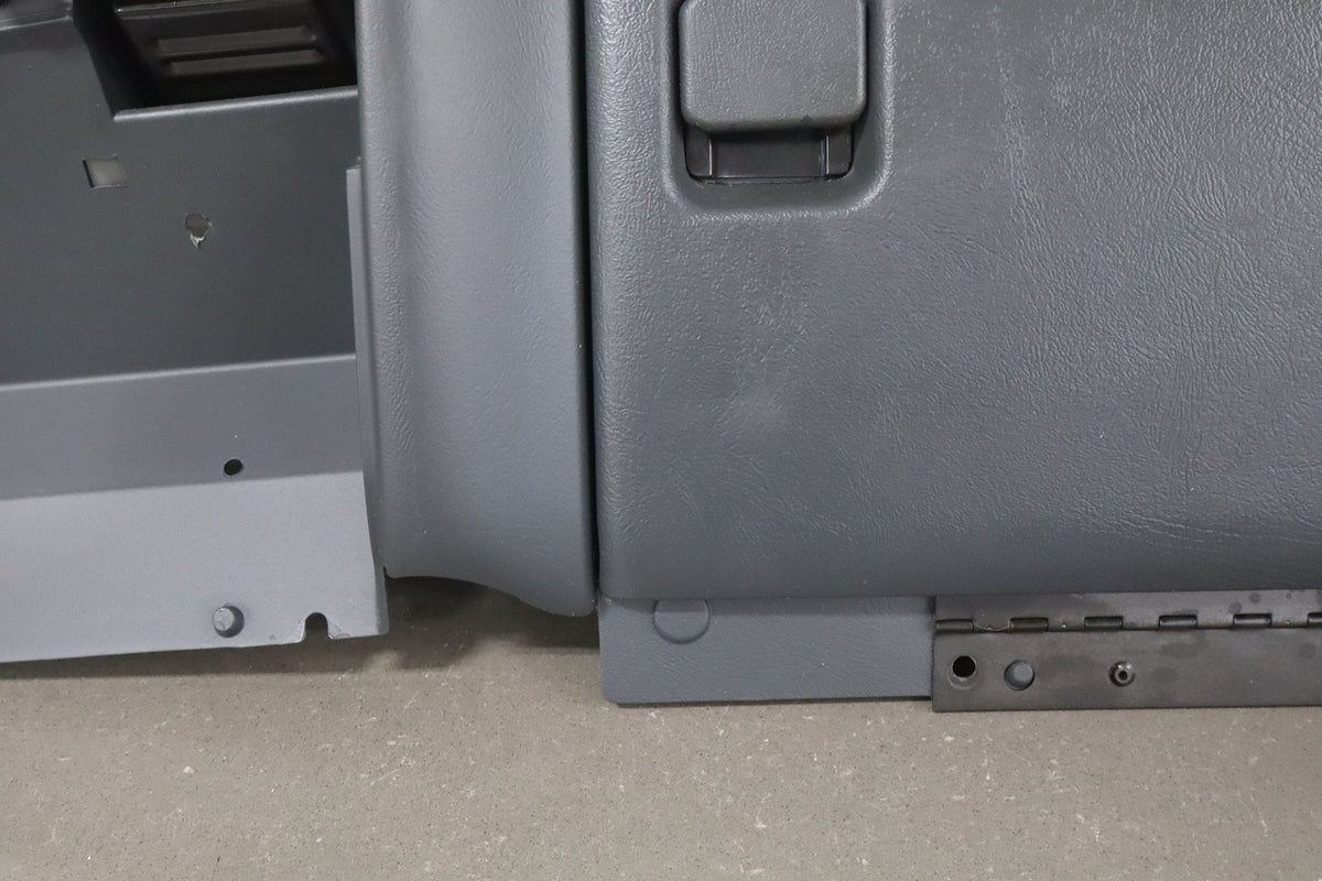 2002 Chevrolet Silverado 2500HD Glove Box Graphite 12D With Surround Panel
