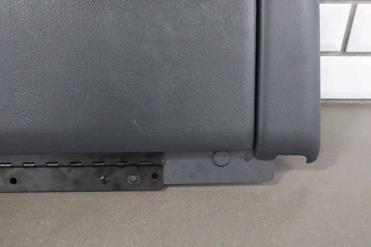 2002 Chevrolet Silverado 2500HD Glove Box Graphite 12D With Surround Panel