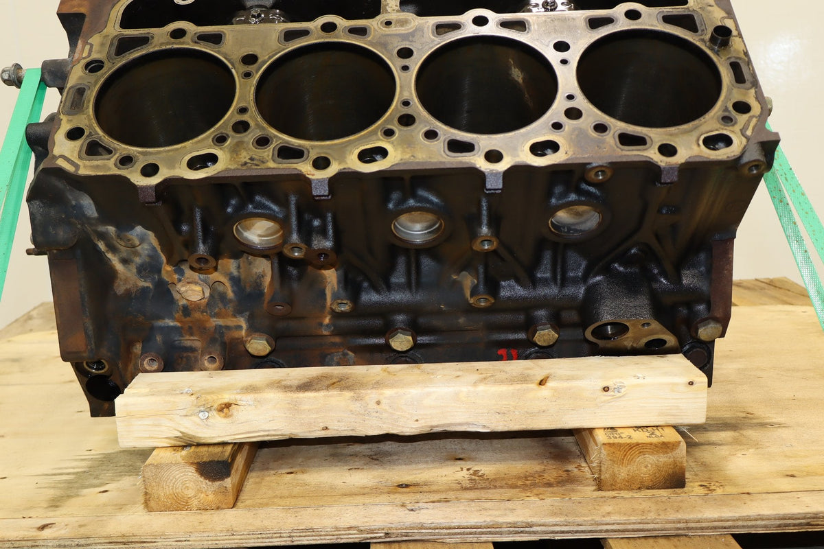 2002 Chevrolet Silverado 3500 Engine Block OEM
