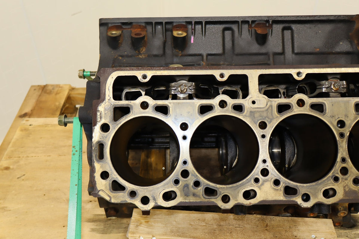 2002 Chevrolet Silverado 3500 Engine Block OEM