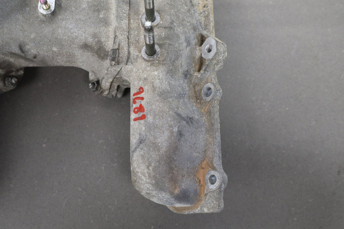 2002 Chevrolet Silverado 3500 Intake Manifold OEM