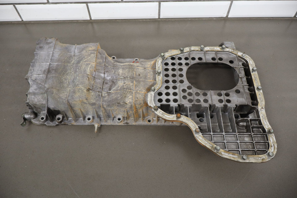 2002 Chevrolet Silverado 3500 Oil Pan OEM