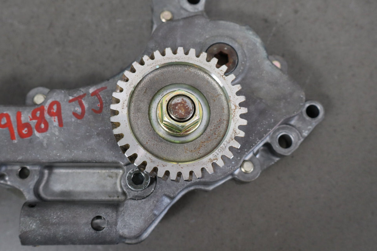 2002 Chevrolet Silverado 3500 Oil Pump OEM