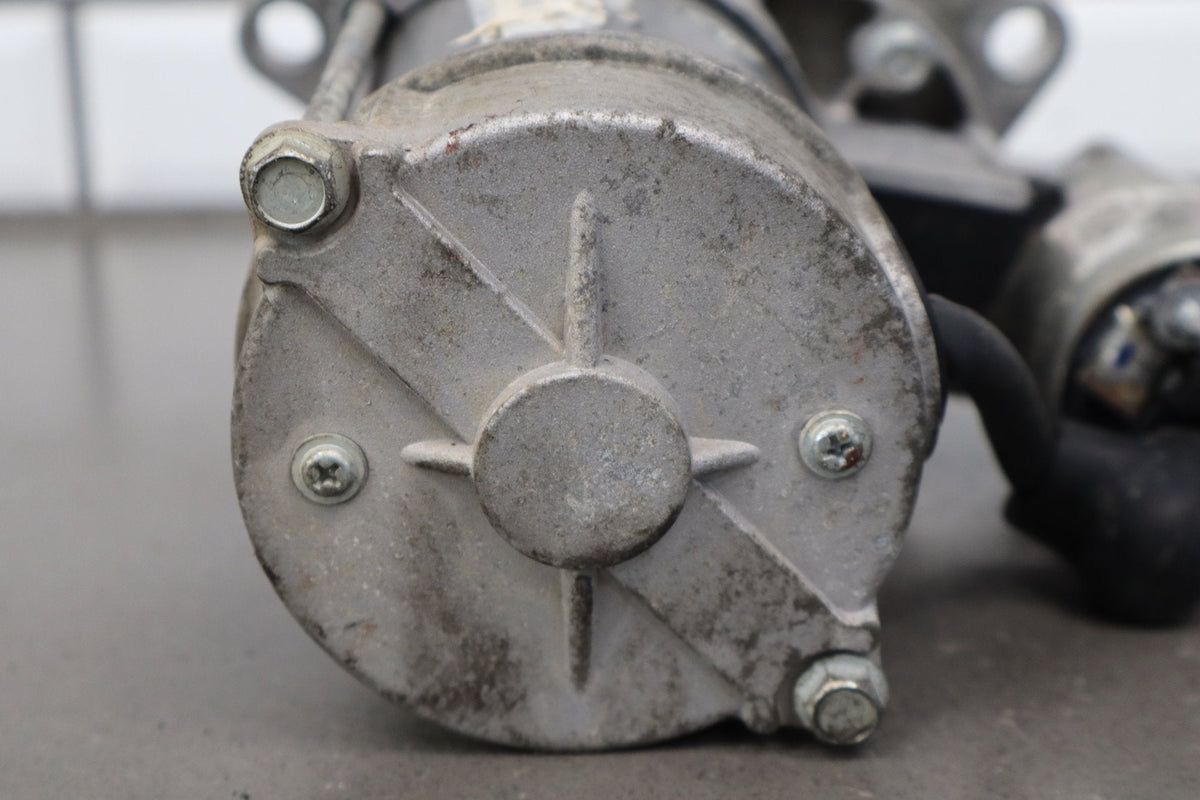 2002 Chevrolet Silverado 3500 Starter Motor OEM