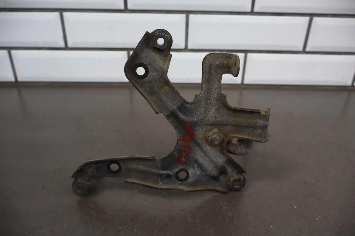 2002 Chevrolet Silverado 6.6LL Diesel FICM Bracket