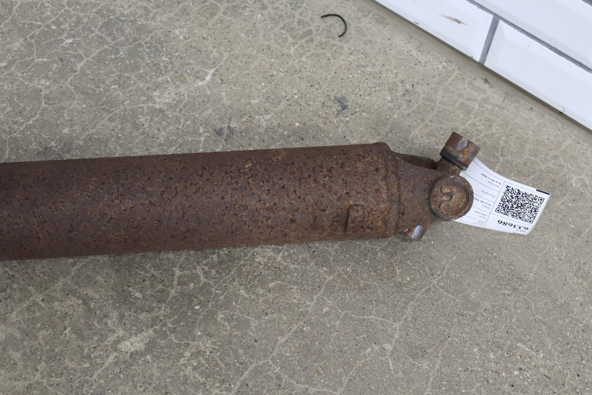 2002 Chevrolet Silverado GMT800 6.0LL Gasoline Rear Drive Shaft