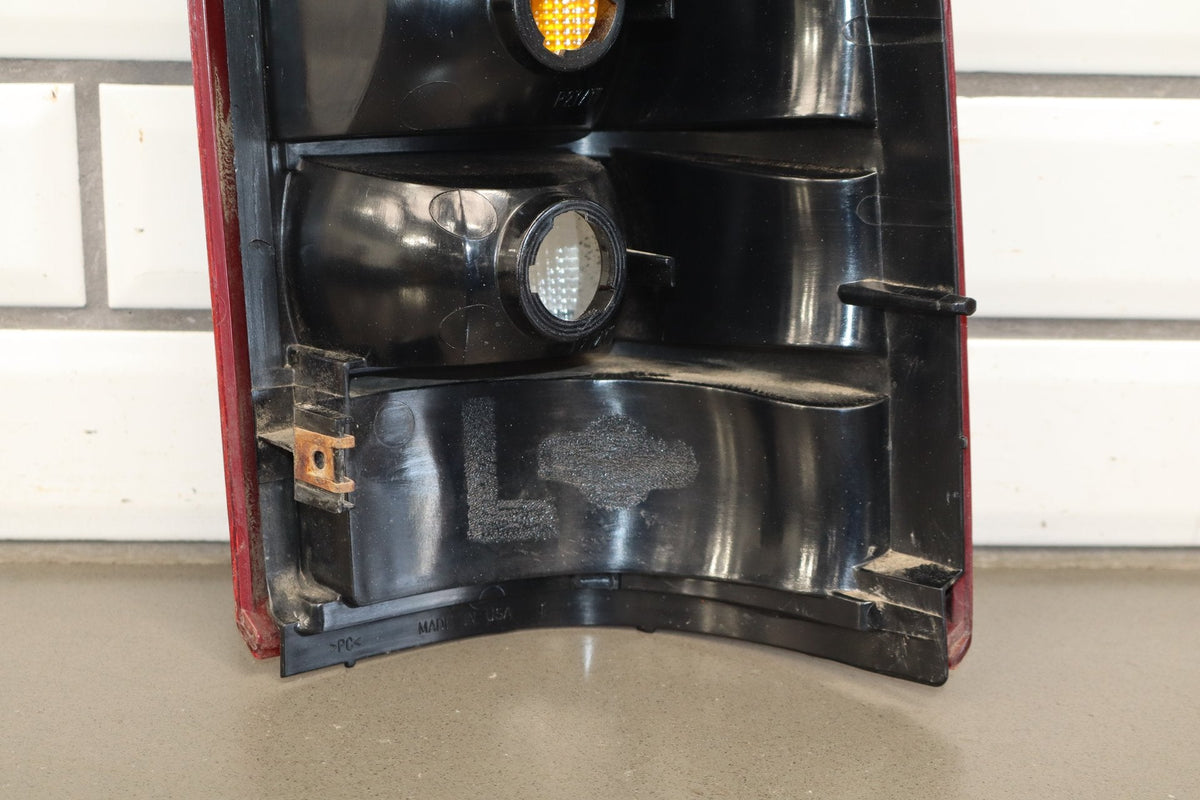 2002 Chevrolet Silverado Taillight Set OEM