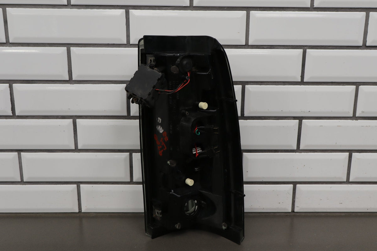 2002 Chevrolet Silverado Taillight Set OEM