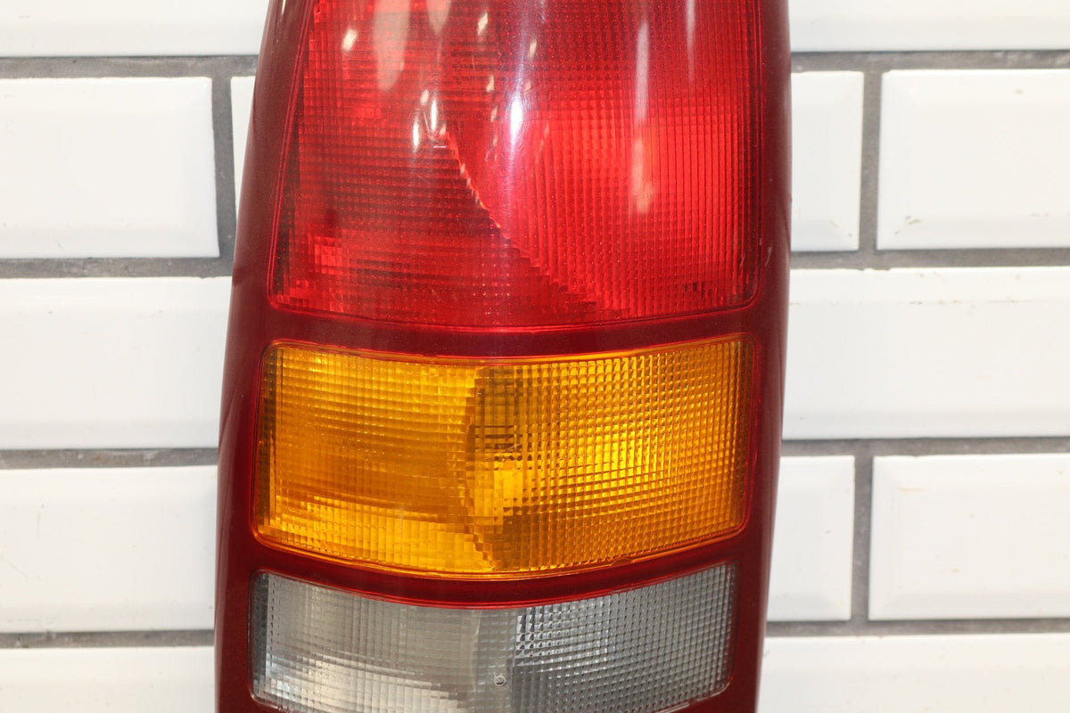 2002 Chevrolet Silverado Taillight Set OEM