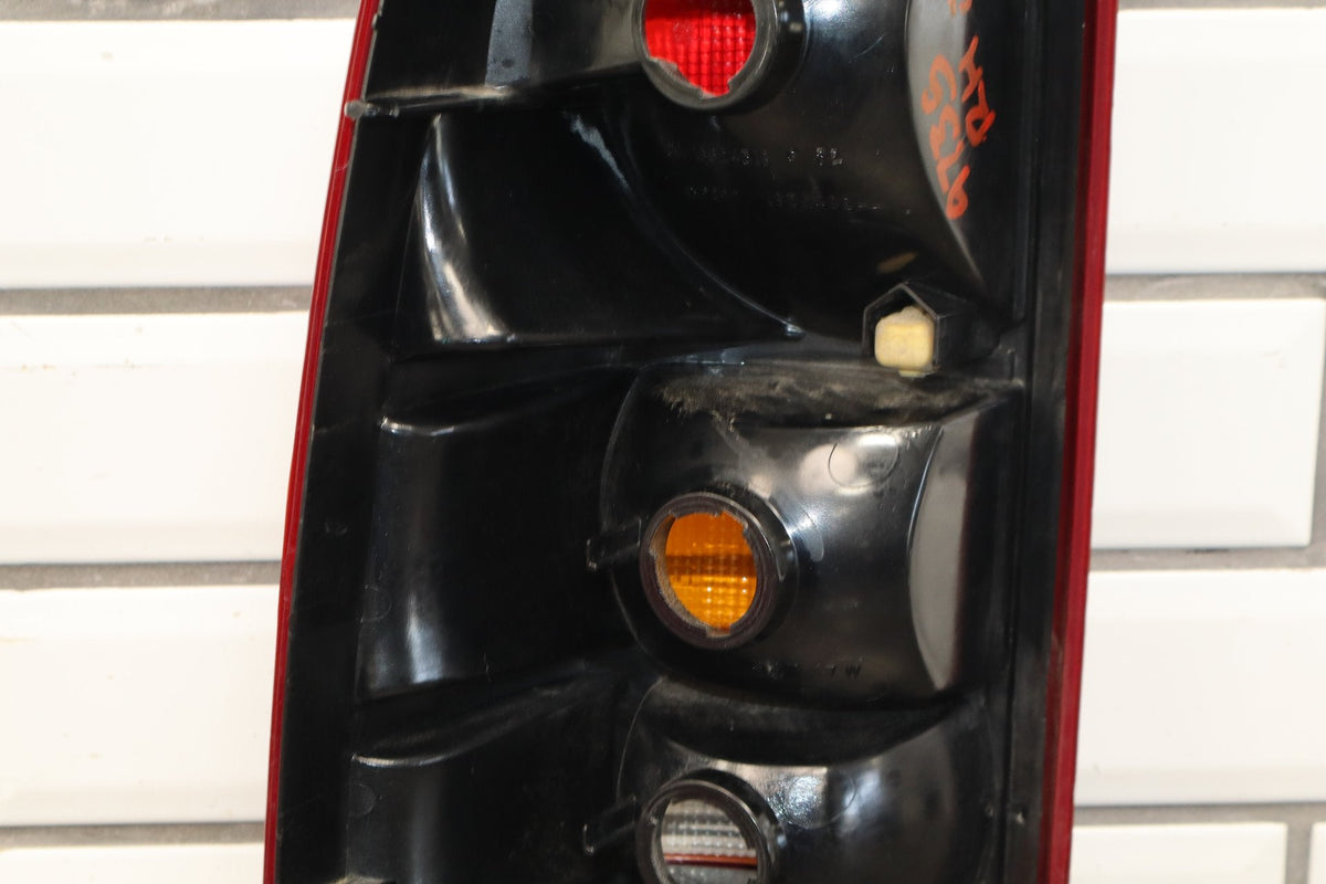 2002 Chevrolet Silverado Taillight Set OEM