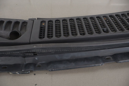 2002 Ford F350SD Front Windshield Cowl Vent Panel