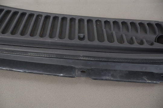 2002 Ford F350SD Front Windshield Cowl Vent Panel