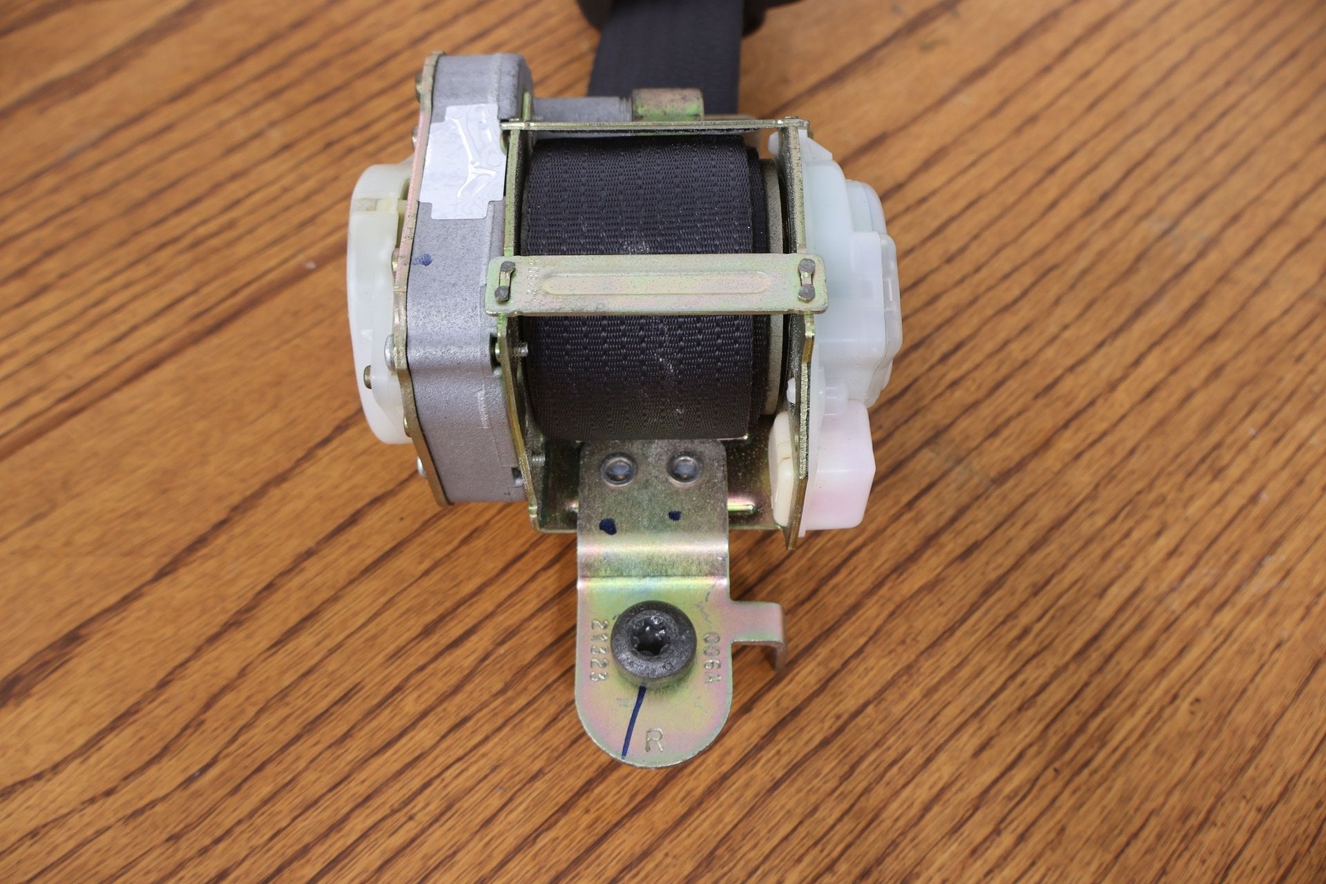 2002 Ford Thunderbird- Front Seat Belt