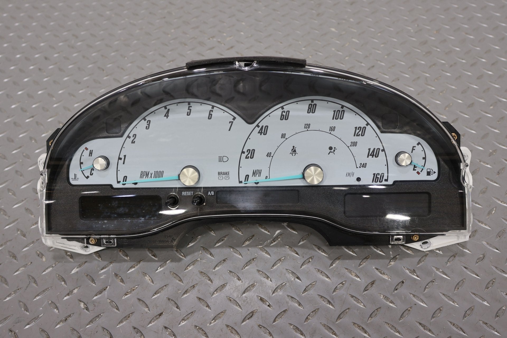 2002 Ford Thunderbird- Speedometer