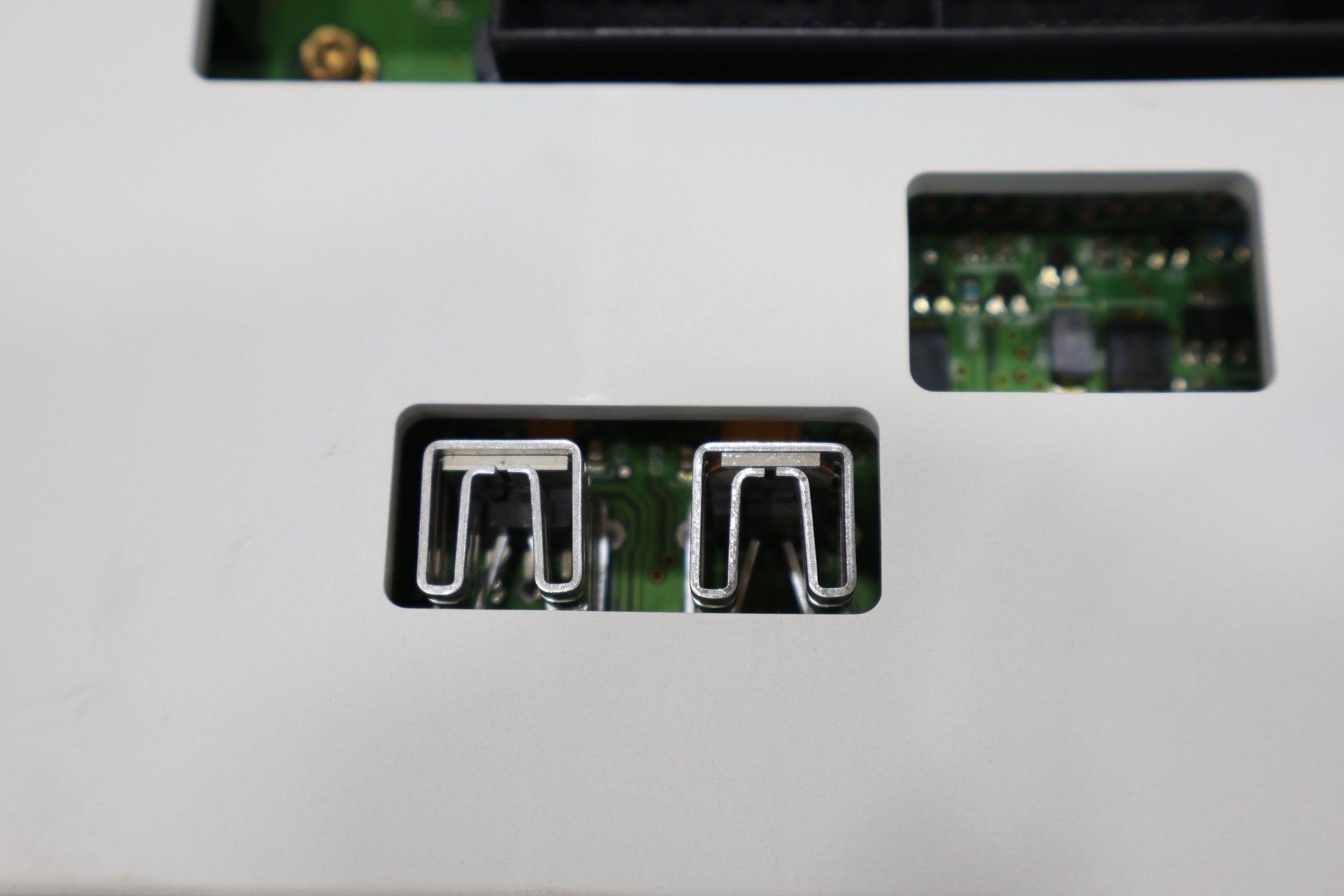 2002 Ford Thunderbird- Speedometer