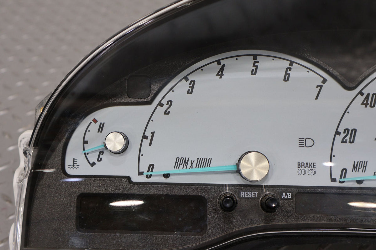 2002 Ford Thunderbird- Speedometer