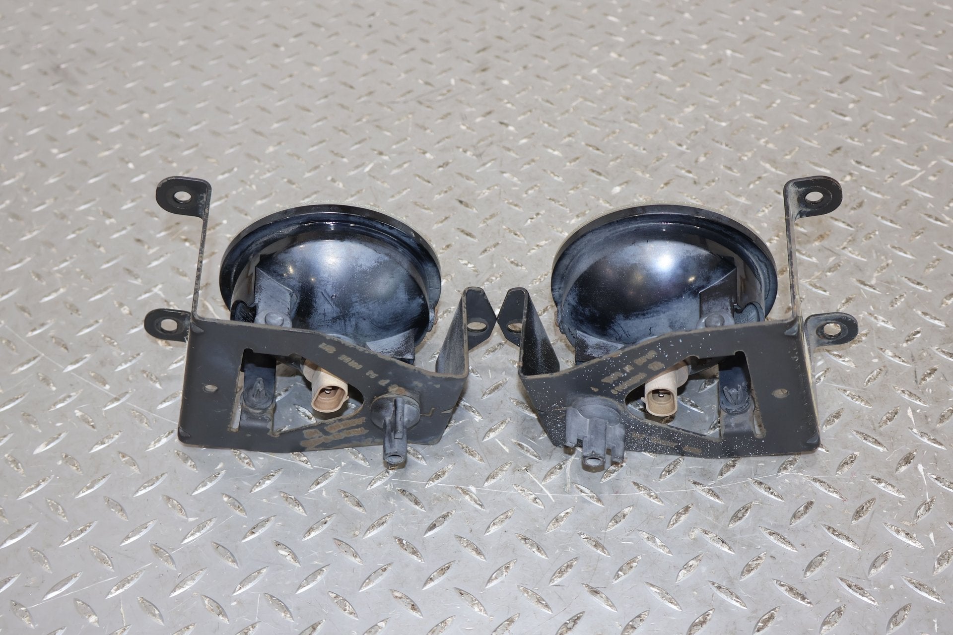 2002 GMC Yukon- Pair- Fog Lamps