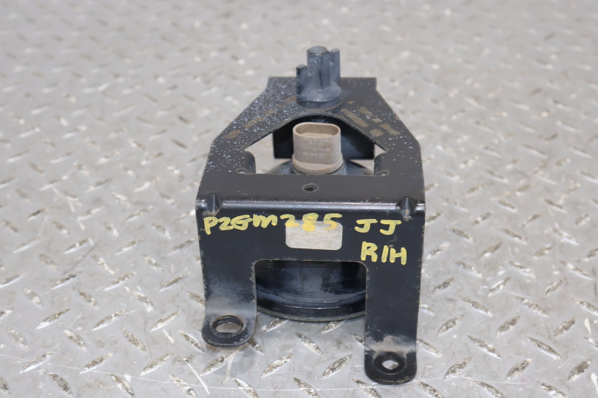 2002 GMC Yukon- Pair- Fog Lamps