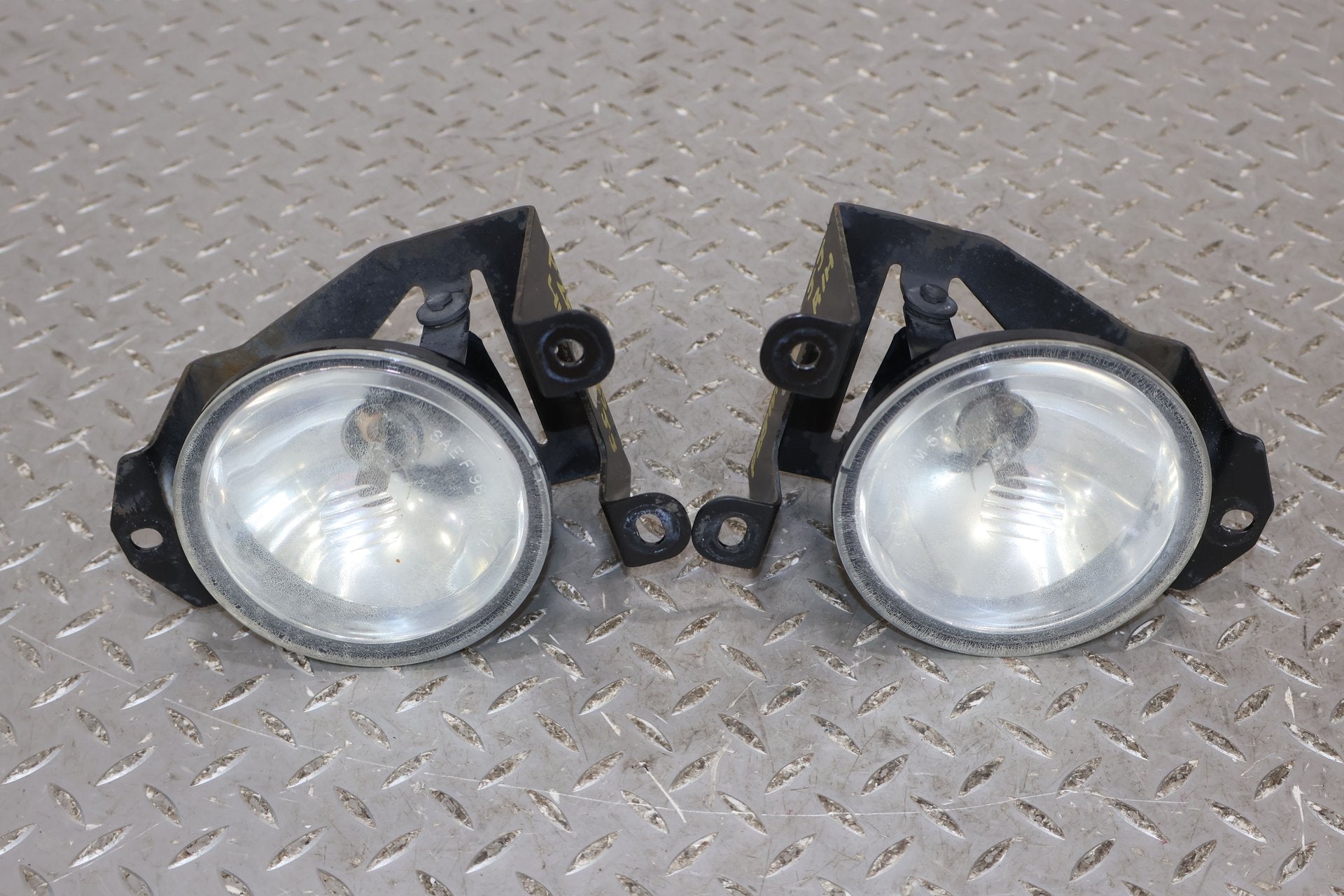 2002 GMC Yukon- Pair- Fog Lamps