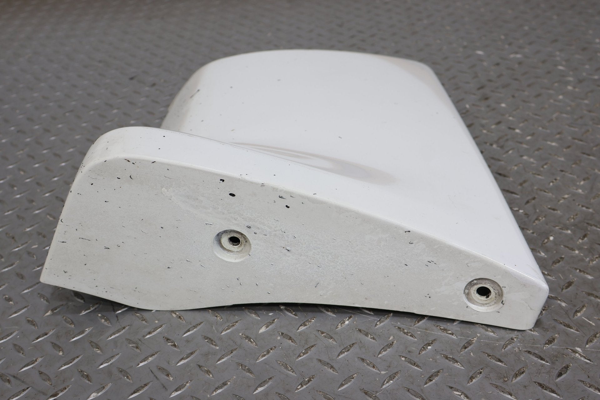 2002 GMC Yukon- Right Rear Quarter Panel Moulding