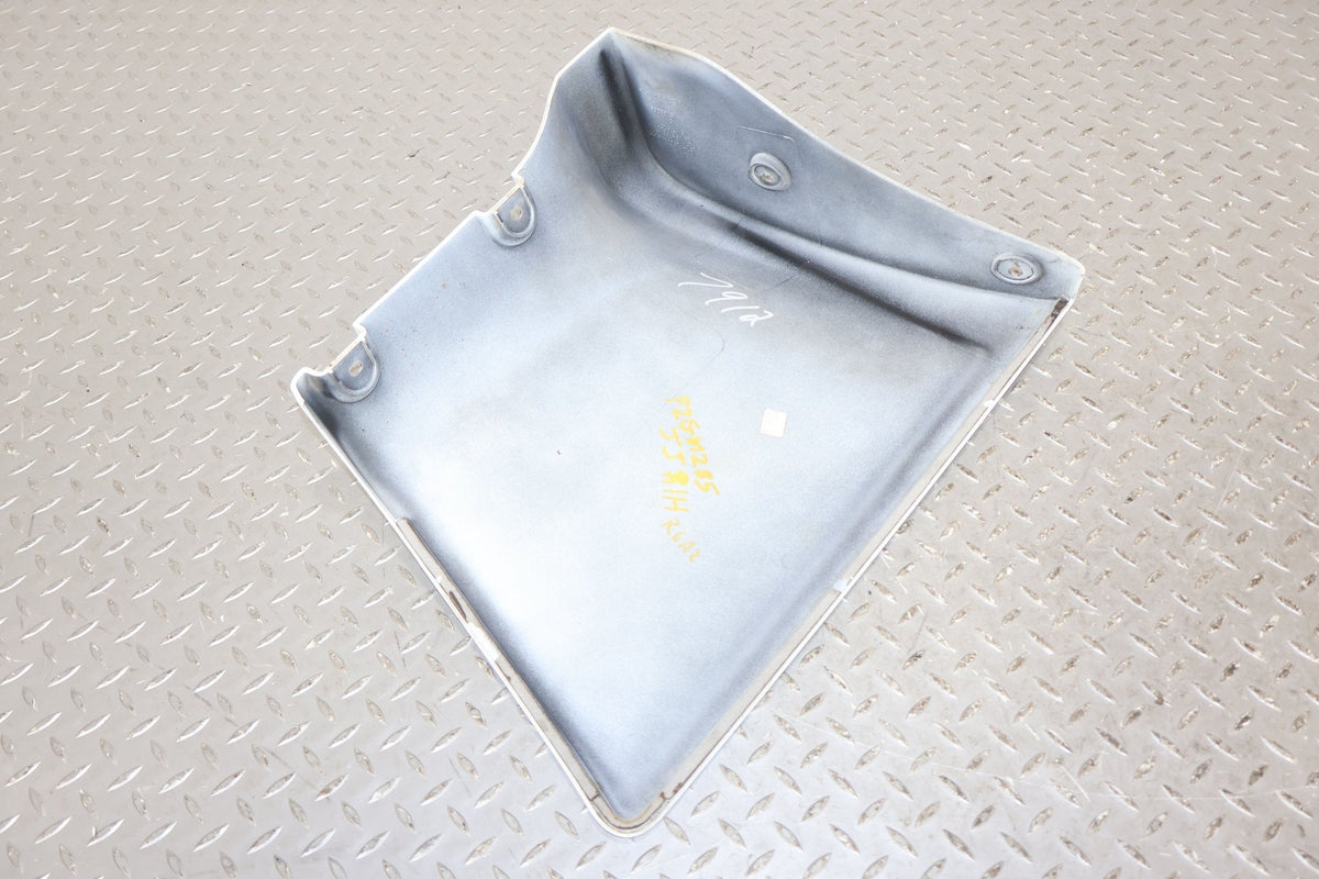 2002 GMC Yukon- Right Rear Quarter Panel Moulding