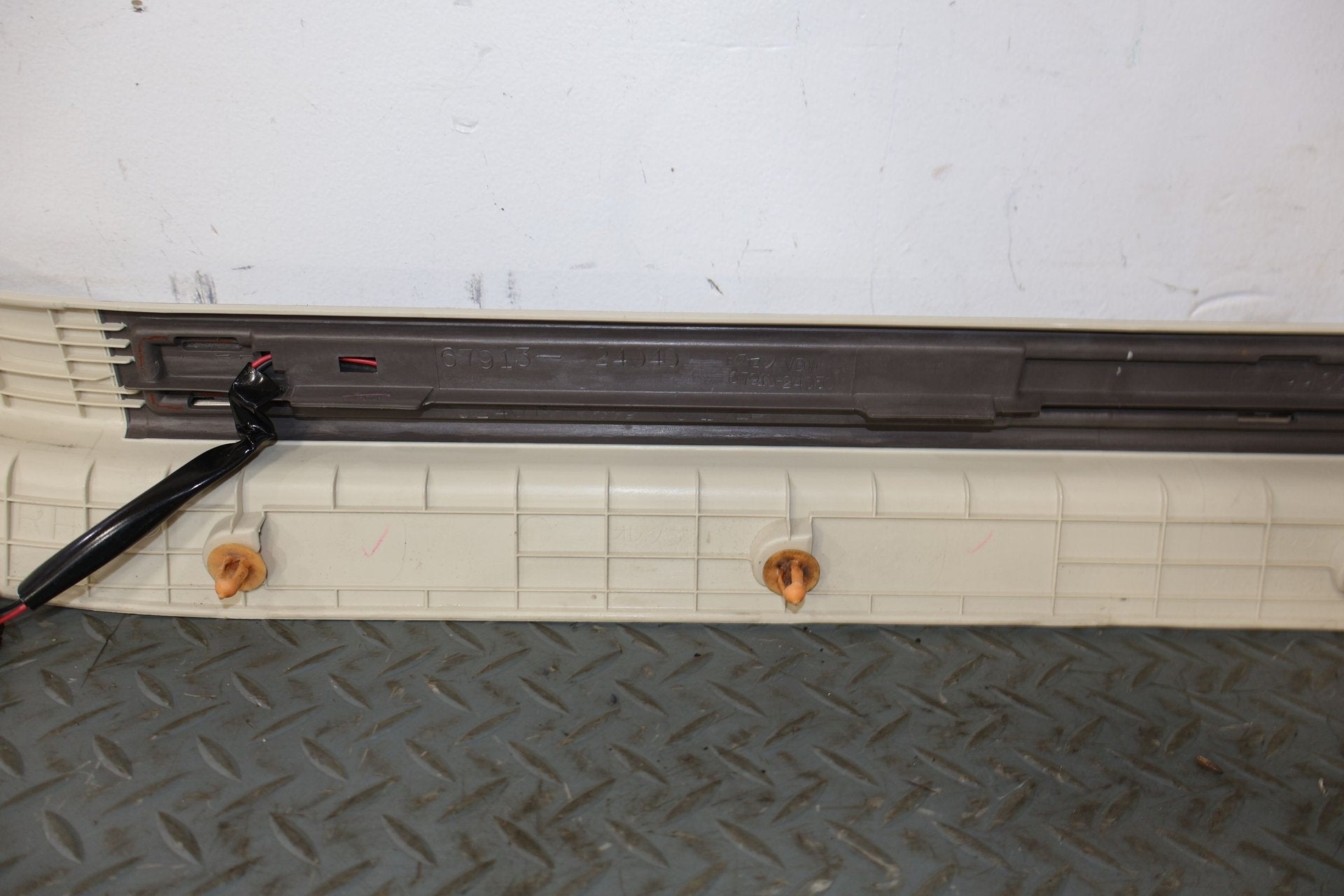 2002 Lexus LS430- Pair- Sill Plates